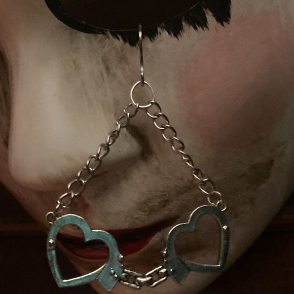 Criminal Undercover BTS Inspired Heart Handcuff Earrings - Picture 4 of 5